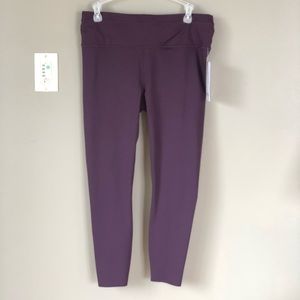 NWT Athleta Accelerate 7/8 Tight Purple Leggings